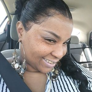 Meet your Posher, Vicky